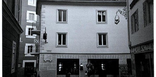Geburtshaus Josef Daneys in Schlanders mit Gedenktafel